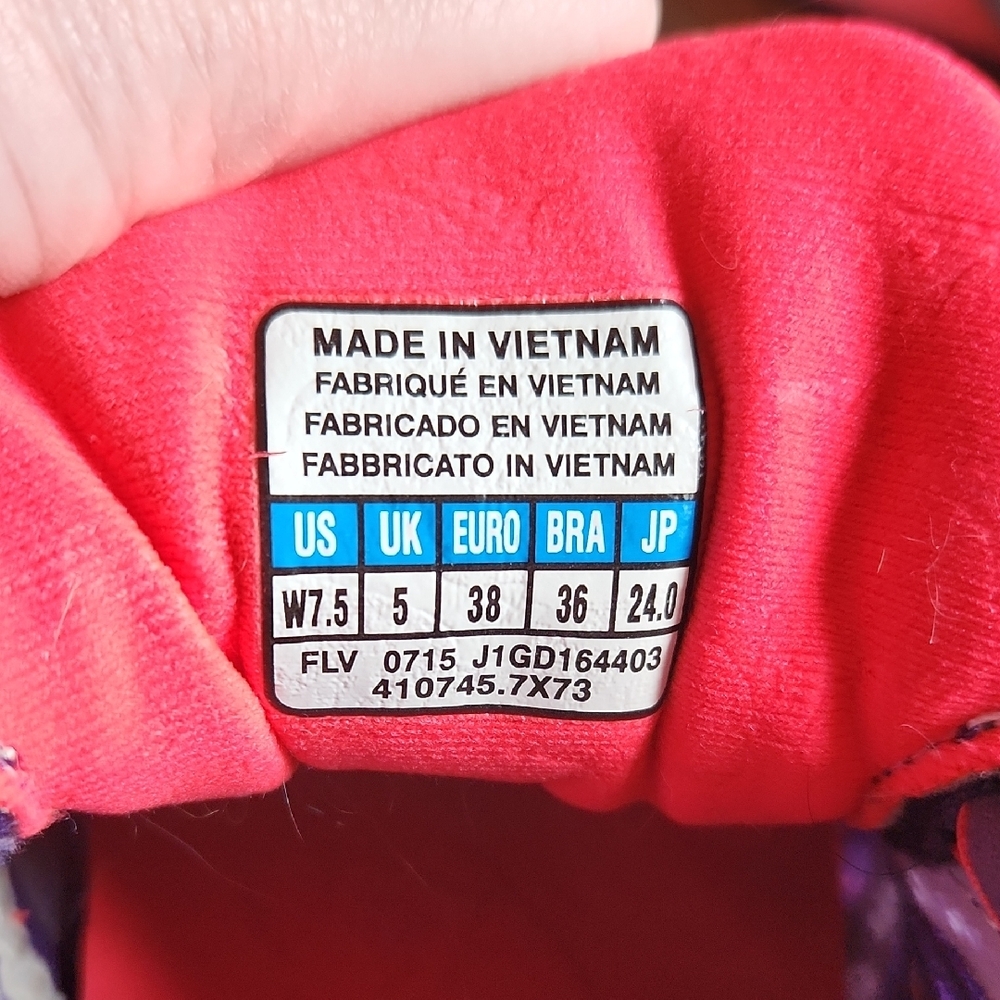 Mizuno Women's Athletic Shoes in Purple and Coral - Picture 2 of 5